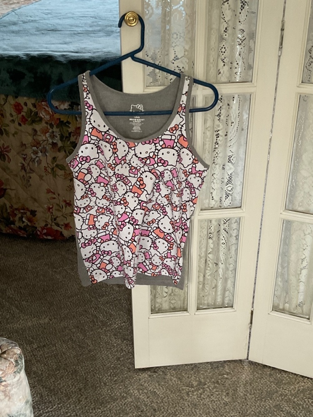 Original Hello Kitty Pink & Gray Sleeping Tank Size-L